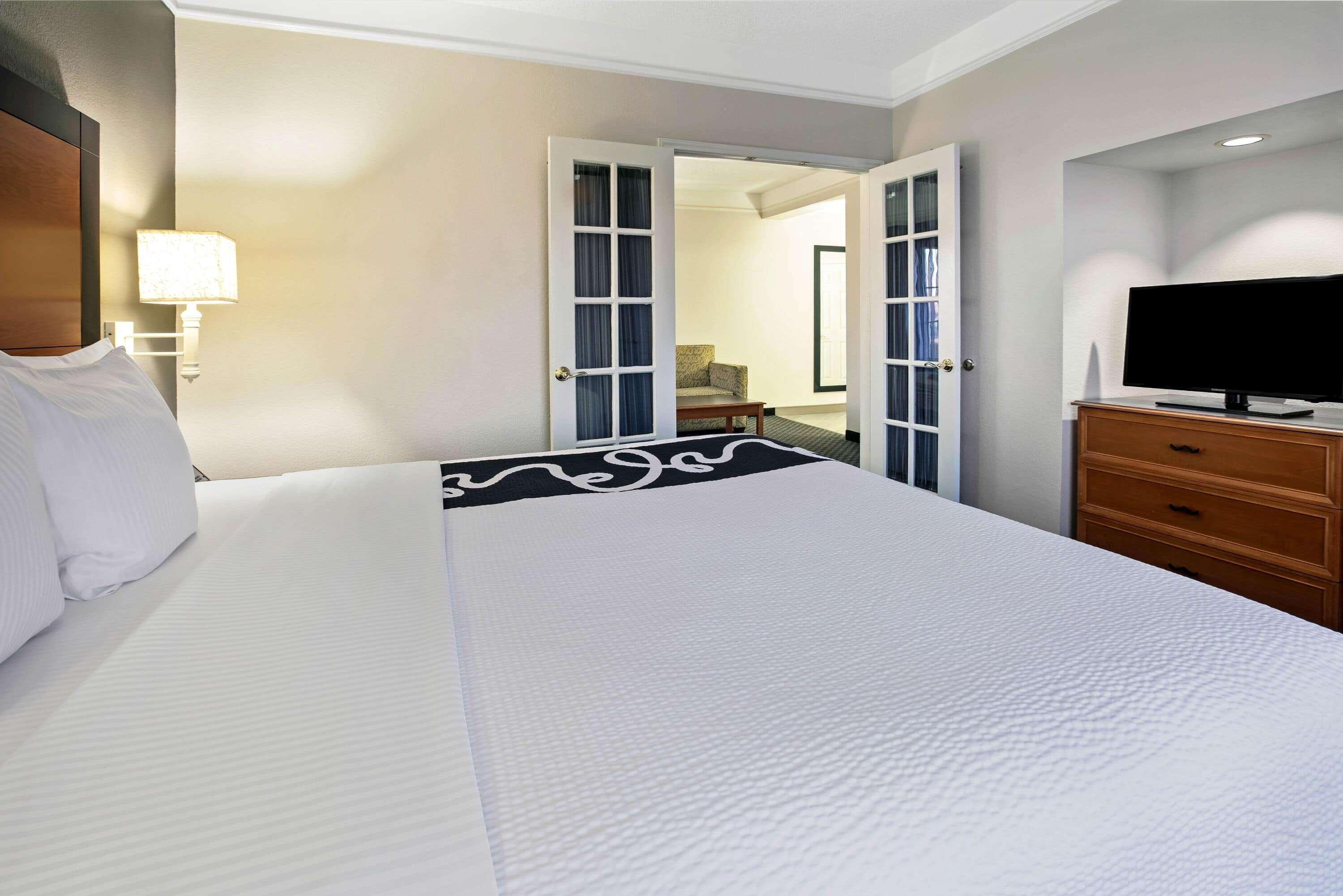 La Quinta By Wyndham Dallas Arlington South Exterior photo