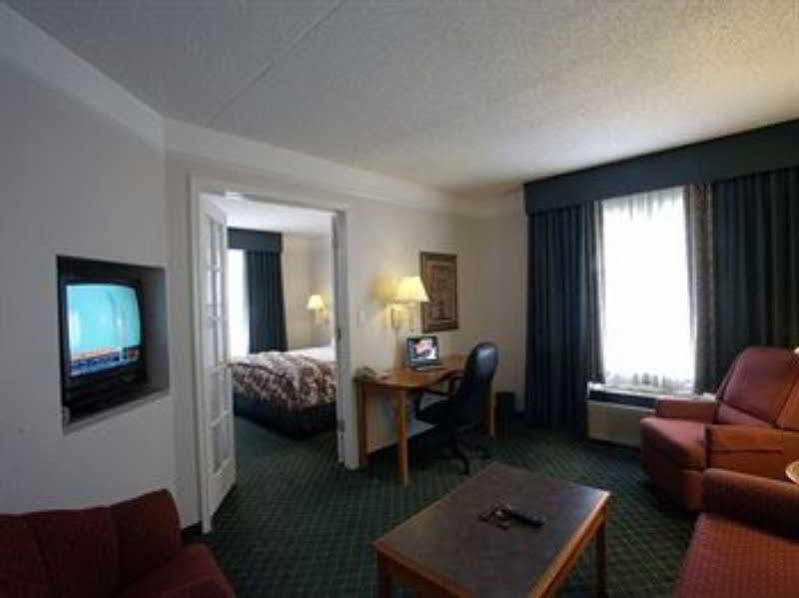 La Quinta By Wyndham Dallas Arlington South Exterior photo